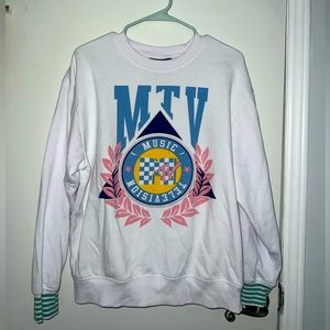 MTV large crew neck